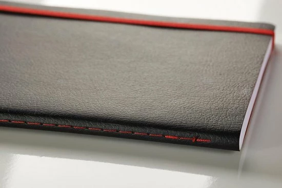 Oxford Black N' Red - Notitieboek - B5 - Lijn - 144 Pagina's - Leren Kaft 5 Oxford Black N' Red - Notitieboek - B5 - Lijn - 144 Pagina's - Leren Kaft - Afbeelding 5