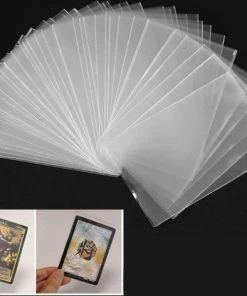 WiseGoods Premium Pokemonkaarten Hoes - Verzamelmap - Sleeves - Transparante Hoezen - Organizer Kaarten Pokemon - 100 Stuks