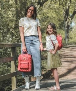 Fjallraven Kanken Rugzak 16 Liter - Dahlia Roze 38 Fjallraven Kanken Rugzak 16 Liter - Dahlia Roze -Parker Shop 550x550 198