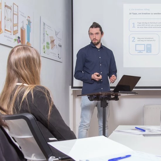 Relaxdays Laptoptafel Op Wieltjes - Hout - Laptopstandaard - Ook Voor Linkshandigen - Zwart 3 Relaxdays Laptoptafel Op Wieltjes - Hout - Laptopstandaard - Ook Voor Linkshandigen - Zwart - Afbeelding 3