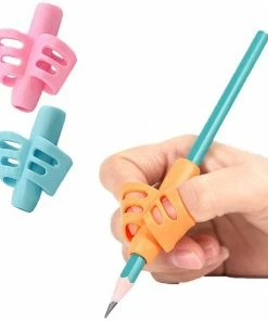 Consumerce Premium Vingergrip Schrijfhulp Roze En Blauw 2-Stuks | Geschikt Voor Potlood En Pen | Voor Kinderen | Schrijfhulpje | Pencil Grip | Schrijfhulpmiddelen | Verdikker | Pengrip | Pengreep | Penverdikker | Basisschool | Kleuterschool