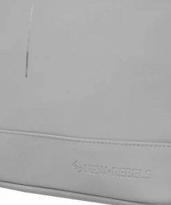 New Rebels® Mart - Rugtas - Grijs - Waterbestendig - Roll-top - 15.6151413121087 - 35x10x46cm - Rugzak / Backpack 18 New Rebels® Mart - Rugtas - Grijs - Waterbestendig - Roll-top - 15.6151413121087 - 35x10x46cm - Rugzak / Backpack -Parker Shop 550x550 54