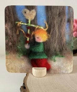 Het Wol Feetje Jaarring Kaarten ° Set 1 ° Seizoenskaarten ° Lente En Zomer ° Jaarfeesten ° Seizoenstafel ° Vrije School ° Grimm's Jaarring ° Waldorf ° Antroposofisch ° Verjaardagskaartjes ° 6 Vierkante Kaartjes 10 Het Wol Feetje Jaarring Kaarten ° Set 1 ° Seizoenskaarten ° Lente En Zomer ° Jaarfeesten ° Seizoenstafel ° Vrije School ° Grimm's Jaarring ° Waldorf ° Antroposofisch ° Verjaardagskaartjes ° 6 Vierkante Kaartjes -Parker Shop 550x550 731