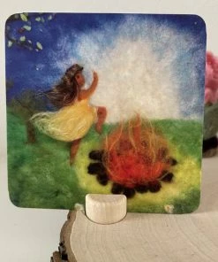 Het Wol Feetje Jaarring Kaarten ° Set 1 ° Seizoenskaarten ° Lente En Zomer ° Jaarfeesten ° Seizoenstafel ° Vrije School ° Grimm's Jaarring ° Waldorf ° Antroposofisch ° Verjaardagskaartjes ° 6 Vierkante Kaartjes 12 Het Wol Feetje Jaarring Kaarten ° Set 1 ° Seizoenskaarten ° Lente En Zomer ° Jaarfeesten ° Seizoenstafel ° Vrije School ° Grimm's Jaarring ° Waldorf ° Antroposofisch ° Verjaardagskaartjes ° 6 Vierkante Kaartjes -Parker Shop 550x550 733