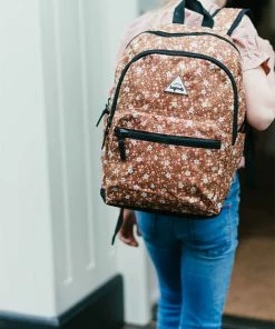 Little Legends Kinderrugzak / Rugtas / Schooltas - Little Legends - 10 Liter - Met Fancy Print 17 Little Legends Kinderrugzak / Rugtas / Schooltas - Little Legends - 10 Liter - Met Fancy Print -Parker Shop 550x826 10